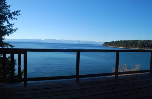 Gillies Bay Cottage | TEXADA'S Stunning Waterfront Tiny Cottage in Gillies Bay:The Beach House Texada!