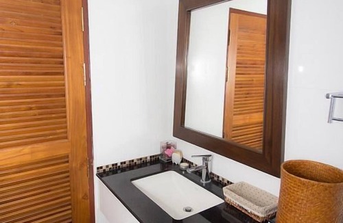 Doem Bang Nang Buat House | Tharnrarin Villa Suphan Buri