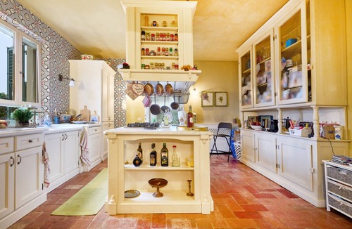 Fucecchio Villa | The Abode of Pablo, villa with pool