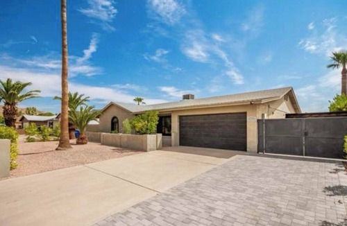 Ahwatukee Foothills House | The Art House