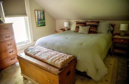 Nottawa House | The Artists' House Getaway