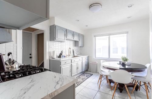 Brooklawn - St. Vincent Apartment | The B&W Haven 5BR Home with yard theater