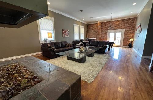Kokomo Apartment | The Brick-Road Penthouse