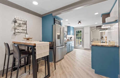 Groesbeck House | The Caretaker's Cottagen
