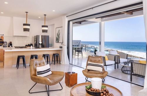 Cerritos Resort | The Cove at Cerritos