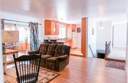 Nappanee House | The Cozy Cottage