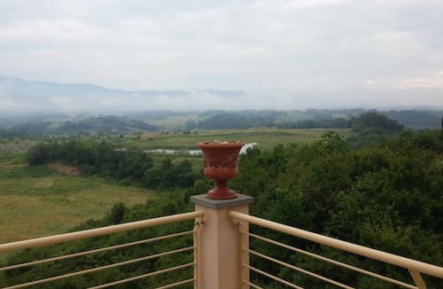 Terranuova Bracciolini Apartment | The Cypress
