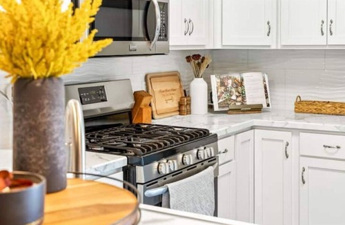 Goshen House | The Garden Woods