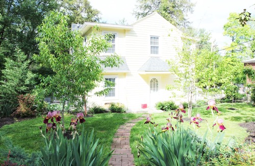 Cherokee Triangle Apartment | The Highlands Happy Place!