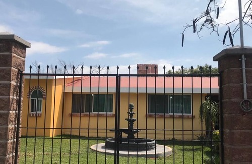Oaxtepec House | The house of the Amates