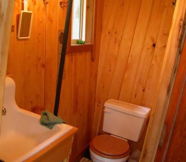 Lund Cabin | The Magical Dome