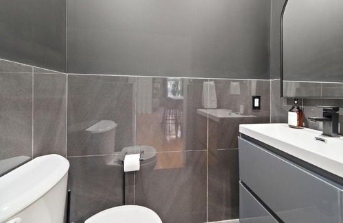 Latin Quarter Apartment | The Ontario Loft Suites