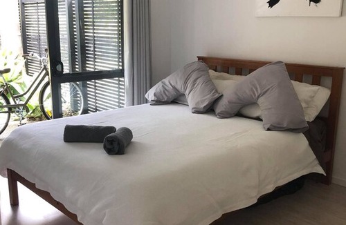 Matarangi House | The perfect bach for large groups, near the beach