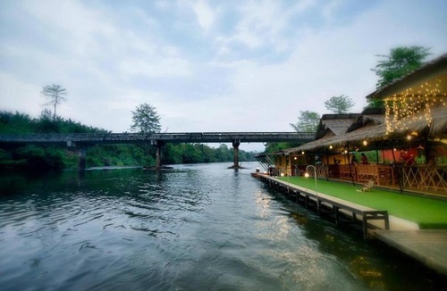 Hin Dat Resort | The Raft Land Resort