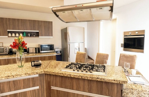 Miguel Hidalgo Apartment | The Very Best of Polanco! Upscale XXL Family Home