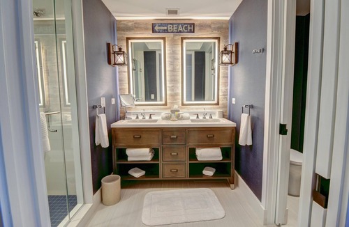 Huntington Beach Resort | The Waterfront Beach Resort, A Hilton Hotel