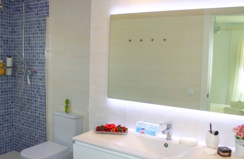 Cala Llombards Ski Chalet | The White Beach House (Cala Llombards)