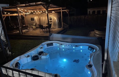Glencliff House | The Wingate A Nashville Experience with Airstream Oasis