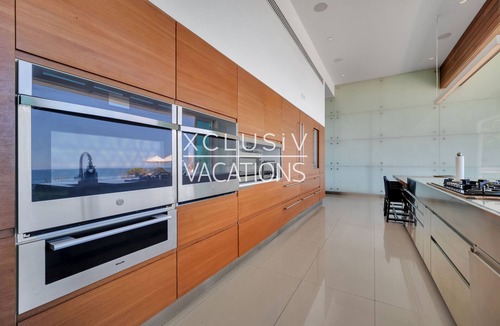 Rancho Cerro Colorado Villa | This 40,000sq. ft. beachfront villa offers unmatched elegance and privacy, with 11 bedrooms and