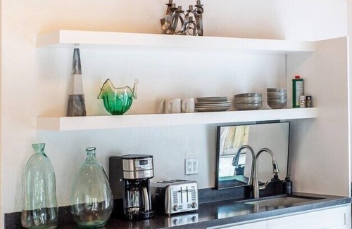 Santa Barbara Cottage | This cottage is a 0 bedroom(s), 1 bathrooms, located in Montecito, CA.