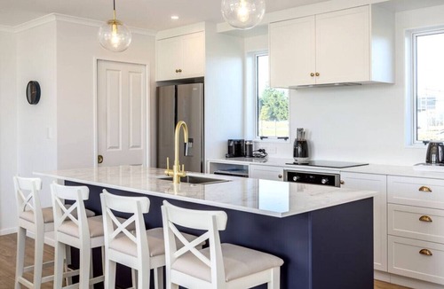 Martinborough Apartment | Three on Wilson | Modern 4BR, Seasonal Communal Pool Access & Walk to Town