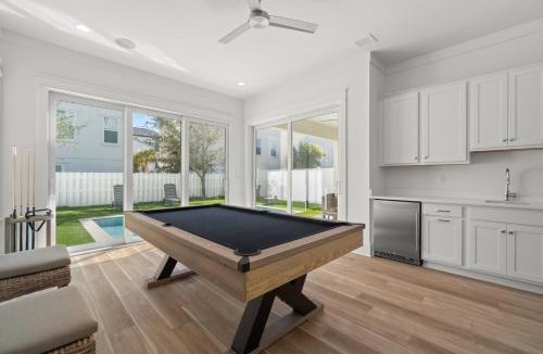 Oakville House | Tidal Time Estate With Game Room And Lsv