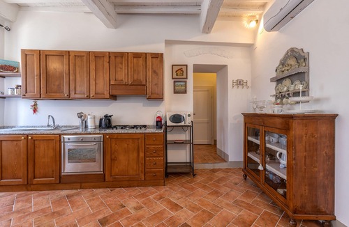 Cortona Old Town Apartment | Tina's House