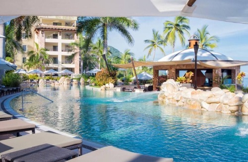 Amapas Condo | tnElite 5 Star Ocean Front Vacation Properties at Puerto Vallarta