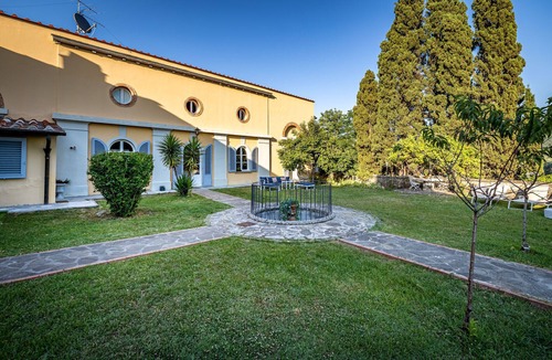 San Jacopo Al Girone Villa | Tolomei Gucci - Luxury Lemon House with Spa