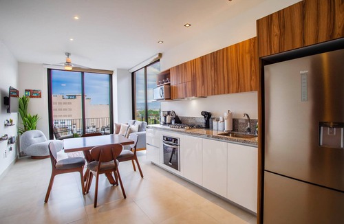 Diaz Ordaz Condo | Top Floor Skyline 2BR in Versalles