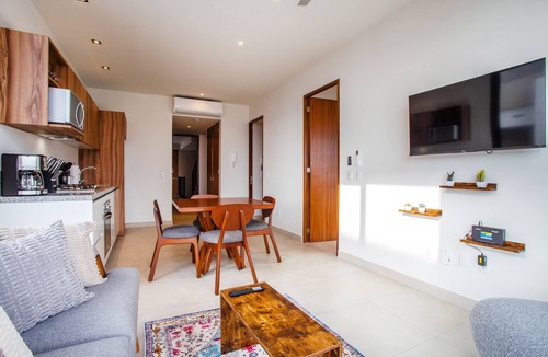 Diaz Ordaz Condo | Top Floor Skyline 2BR in Versalles