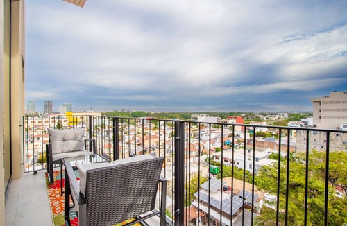 Diaz Ordaz Condo | Top Floor Skyline 2BR in Versalles