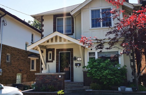 Midtown Toronto House | Toronto central area spacious room
