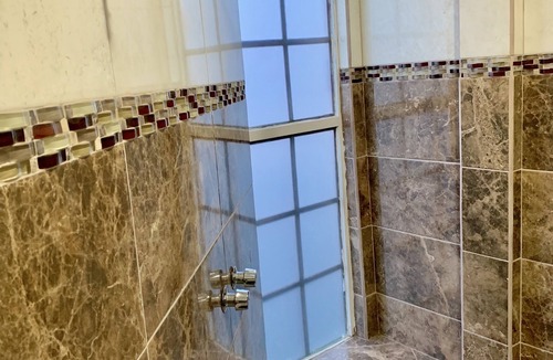 Tangancicuaro de Arista Bed & Breakfast | Tradicional Rústico Town! 5 min to a National Beutiful Lake, Mineral Water and Forest! Lago de Camecuaro and 10 to City of Zamora were you find the 2nd National Catedral