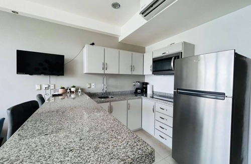 Zona Dorada Apartment | Tramonto 503 B Hermoso Depa con Vista al mar