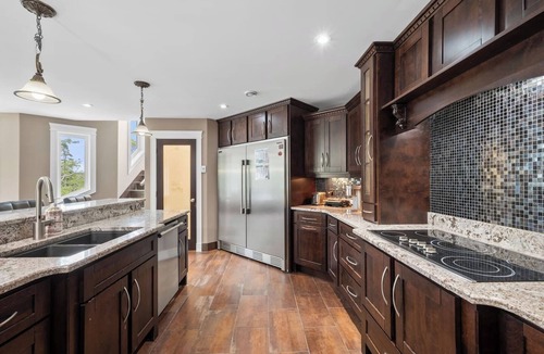 Prospect Bay House | Tranquil Chateau on Moody Lake