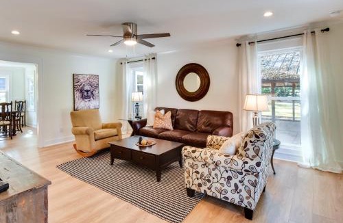 Travelers Rest House | Tranquil Travelers Rest Home with Fire Pit!