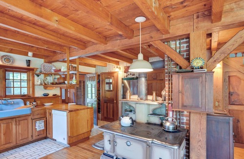 Washington House | Tranquil Washington Home w/ Sauna, on 70 Acres