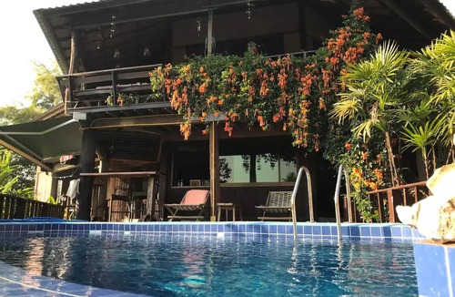 Mae Salong Nai House | Treehouse and swimming pool