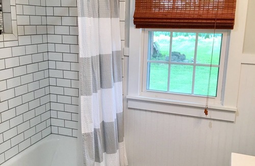 Amenia House | TREEMENDOUS VIEWS COTTAGE