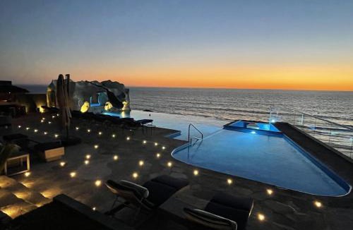 Playas de Rosarito House | Tritons Place-Half Acre Oceanfront Paradise With Private Pool, Jacuzzi, Fire Pit, Beach Access