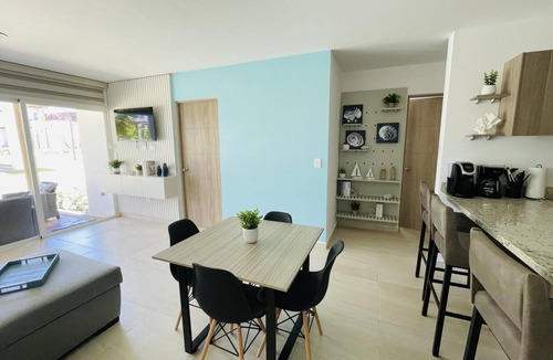 Cerritos Condo | Tropical Condo - Close to Beach and Waterpark!