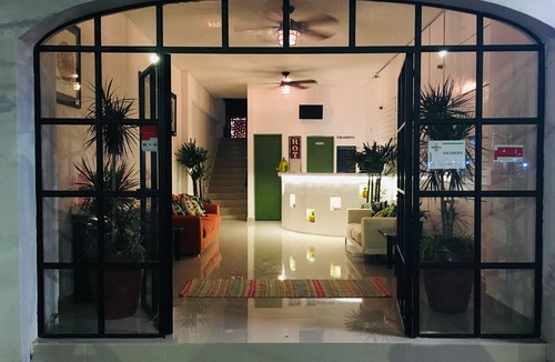 Emiliano Zapata Hotel | Tropicus 17 Romantic Zone Suite Room with Balcony