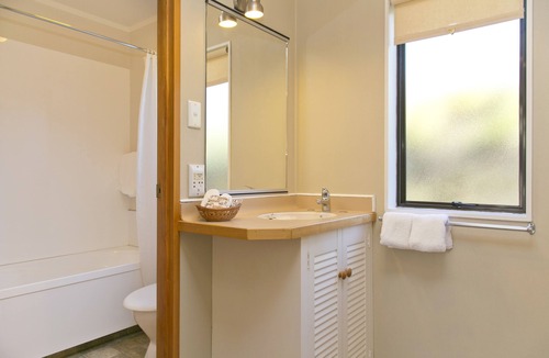 Turangi Hotel | Turangi Bridge Motel