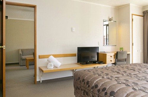 Turangi Hotel | Turangi Bridge Motel