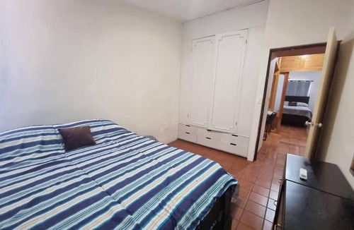 Monterrey Municipality Apartment | U 2tvs/LAVADORA/PATIO/10 CAMAS DOBLES/WIFI/3CLIMAS Garza Sada