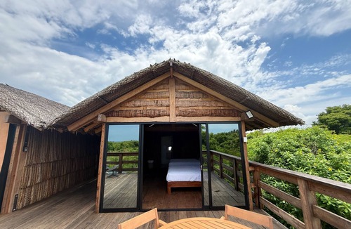 Elota Cabin | Unmatched Celestino Gazca - Cabin by the Coast