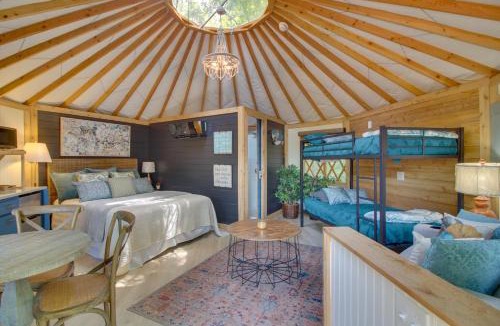 Sparta Apartment | Unplugged Retreat! Unique Yurt with Deck in Smokies