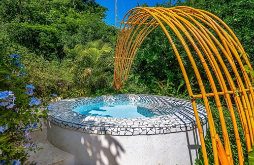 Isla Navidad Villa | Unwind in Paradise: A Serene Getaway in Isla de Navidad