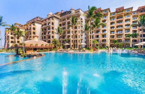 Flamingos Condo | Upscale 2BR Getaway at Villa La Estancia Riviera Nayari